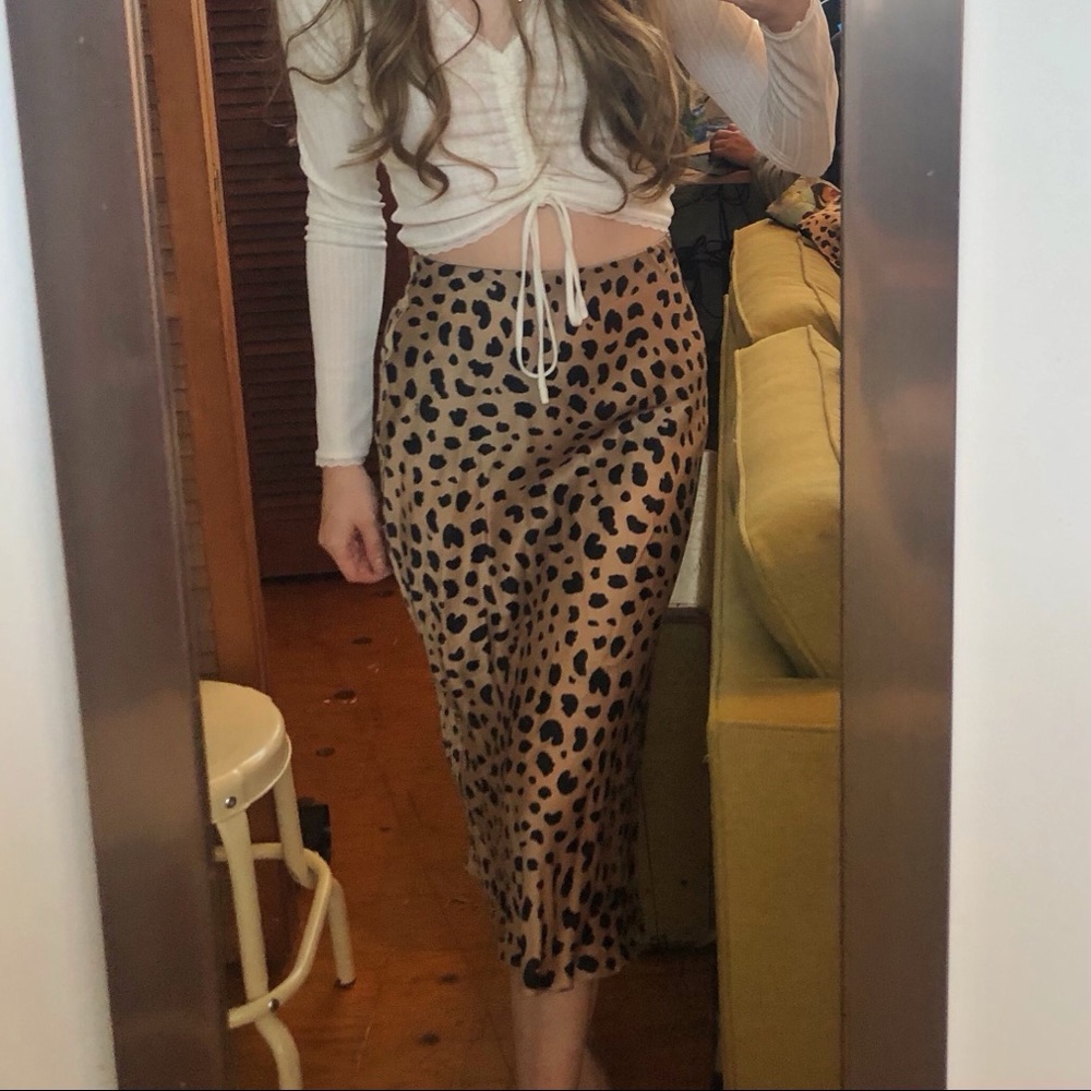 Re-listing - Réalisation Par Naomi Leopard Skirt